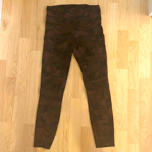 lululemon athletica Pants - Lululemon Fast and Free 25” tight